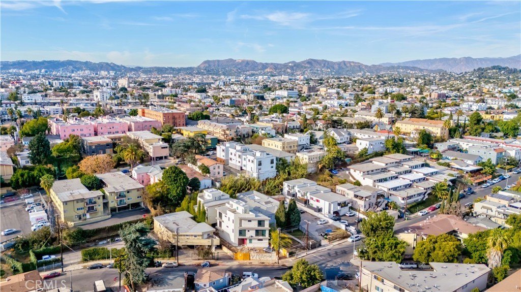 Los Angeles, California, 90057, United States, 7 Bedrooms Bedrooms, ,6 BathroomsBathrooms,Residential,For Sale,1694487