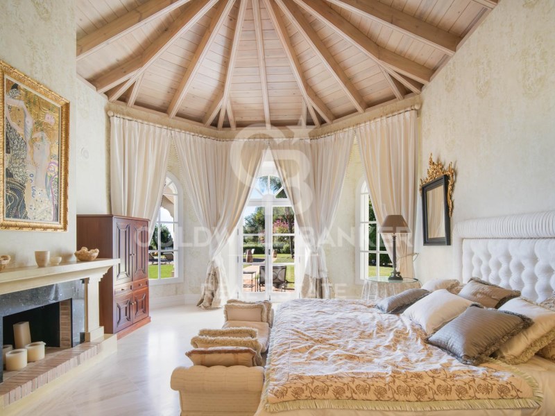 Marbella, Andalusia, ES, 5 Bedrooms Bedrooms, ,5 BathroomsBathrooms,Residential,For Sale,1918822