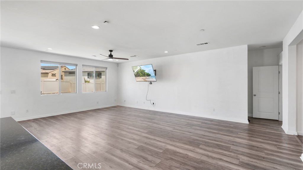 Perris, California, 92571, United States, 5 Bedrooms Bedrooms, ,3 BathroomsBathrooms,Residential,For Sale,1980926