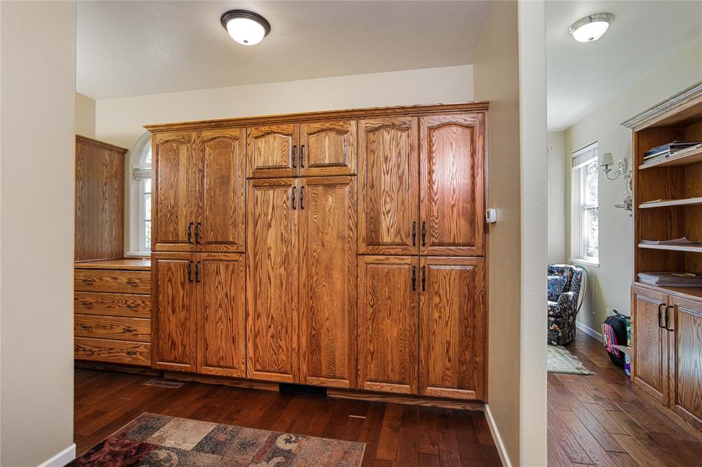 Polson, Montana, 59860, United States, 4 Bedrooms Bedrooms, ,4 BathroomsBathrooms,Residential,For Sale,1984394