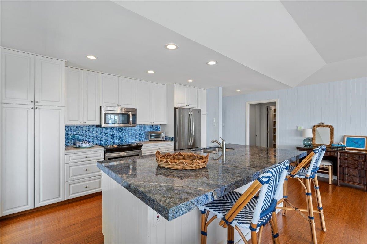 Lahaina, Hawaii, 96761, United States, 2 Bedrooms Bedrooms, ,2 BathroomsBathrooms,Residential,For Sale,1766434