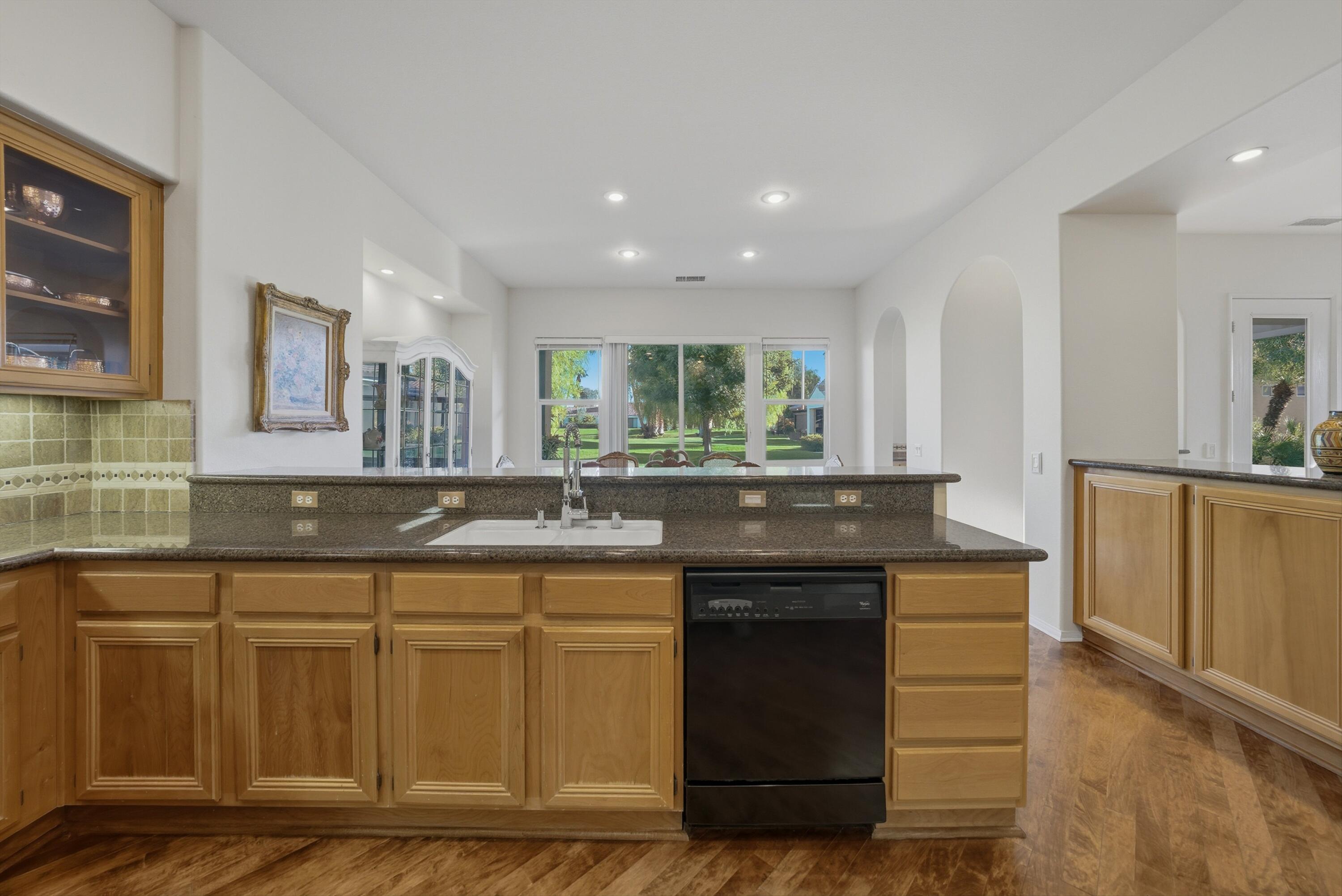 Rancho Mirage, California, 92270, United States, 2 Bedrooms Bedrooms, ,2 BathroomsBathrooms,Residential,For Sale,1989159