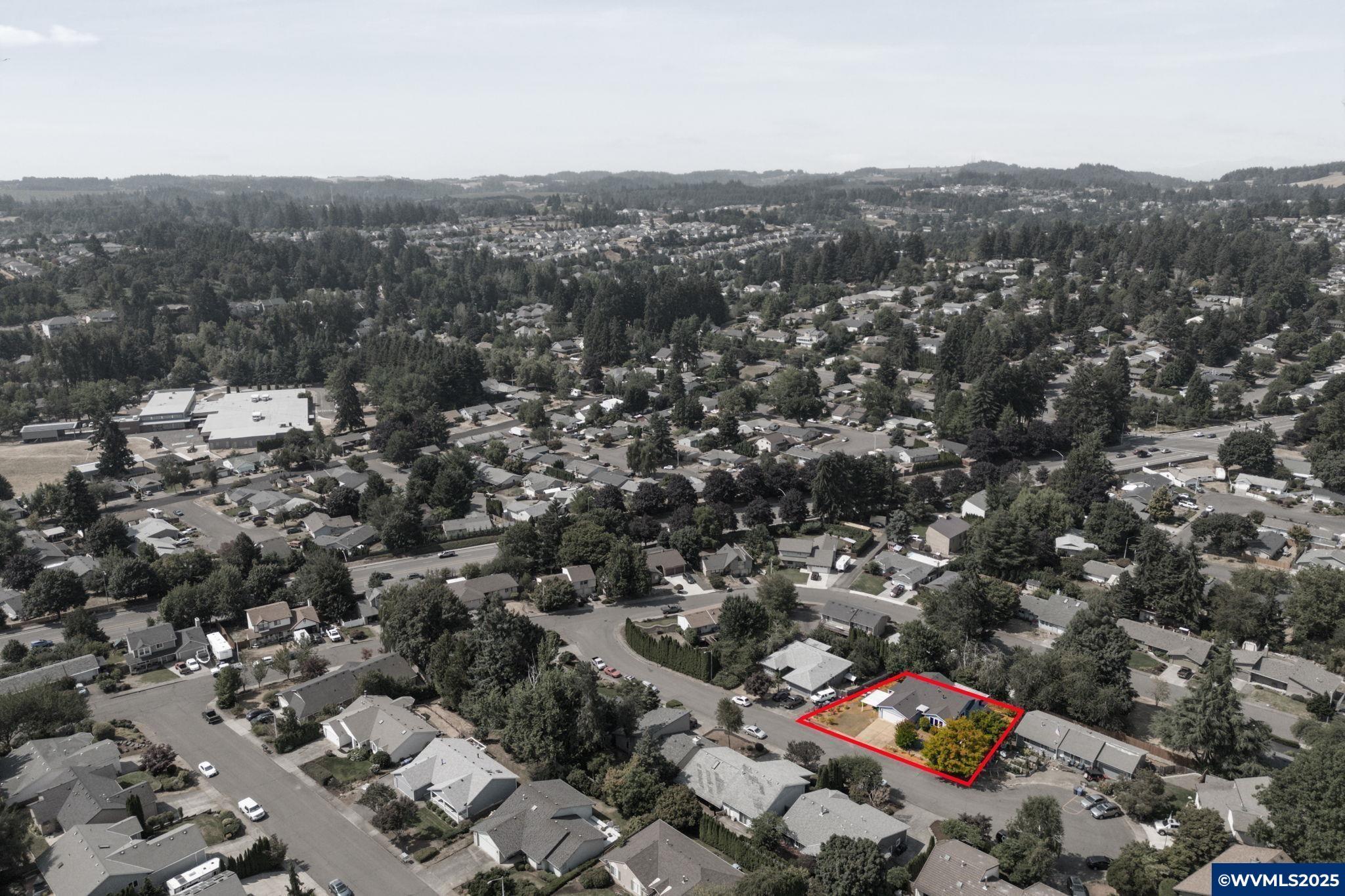 Salem, Oregon, 97306, United States, 5 Bedrooms Bedrooms, ,3 BathroomsBathrooms,Residential,For Sale,1699084