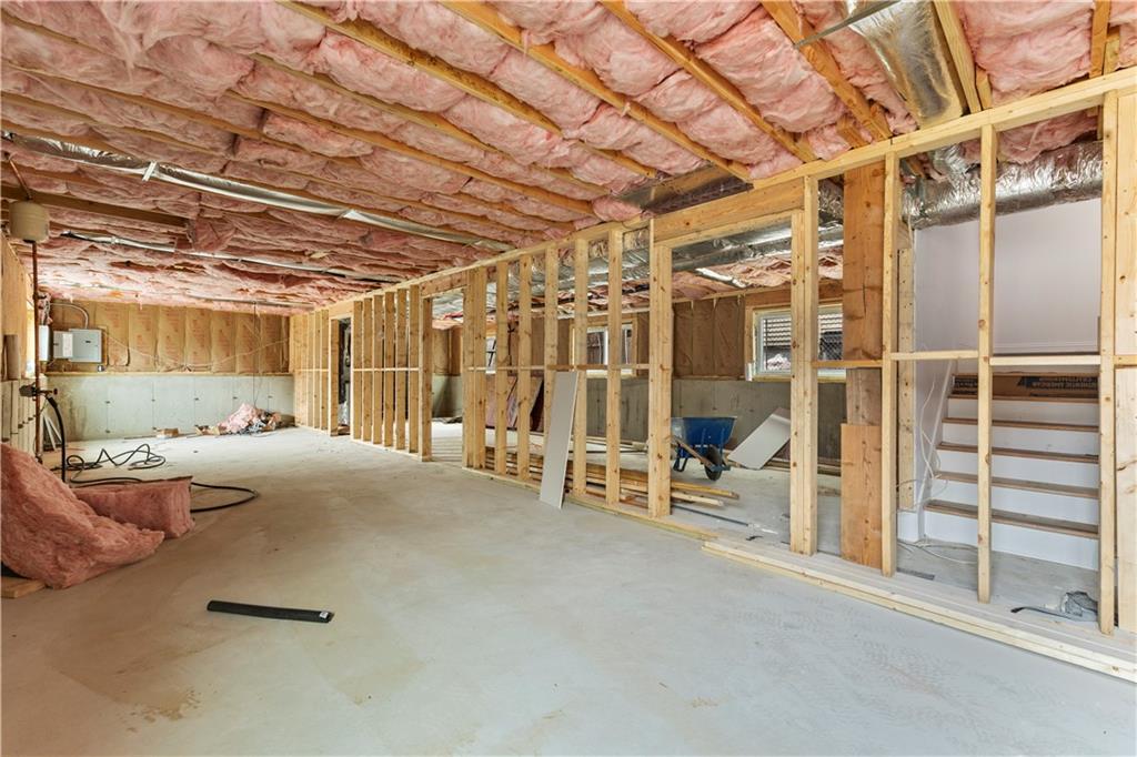 Providence, Rhode Island, 02907, United States, 6 Bedrooms Bedrooms, ,4 BathroomsBathrooms,Residential,For Sale,1924477