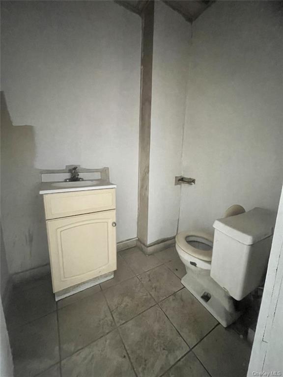 Dobbs Ferry, New York, 10522, United States, 4 Bedrooms Bedrooms, ,2 BathroomsBathrooms,Residential,For Sale,1888691