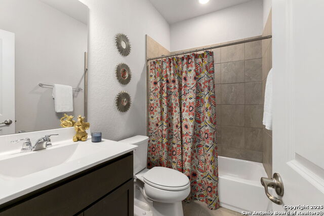 San Antonio, Texas, 78260, United States, 4 Bedrooms Bedrooms, ,4 BathroomsBathrooms,Residential,For Sale,1994565