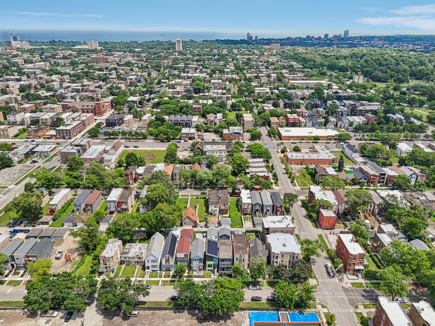 Chicago, Illinois, 60637, United States, 4 Bedrooms Bedrooms, ,4 BathroomsBathrooms,Residential,For Sale,2001250