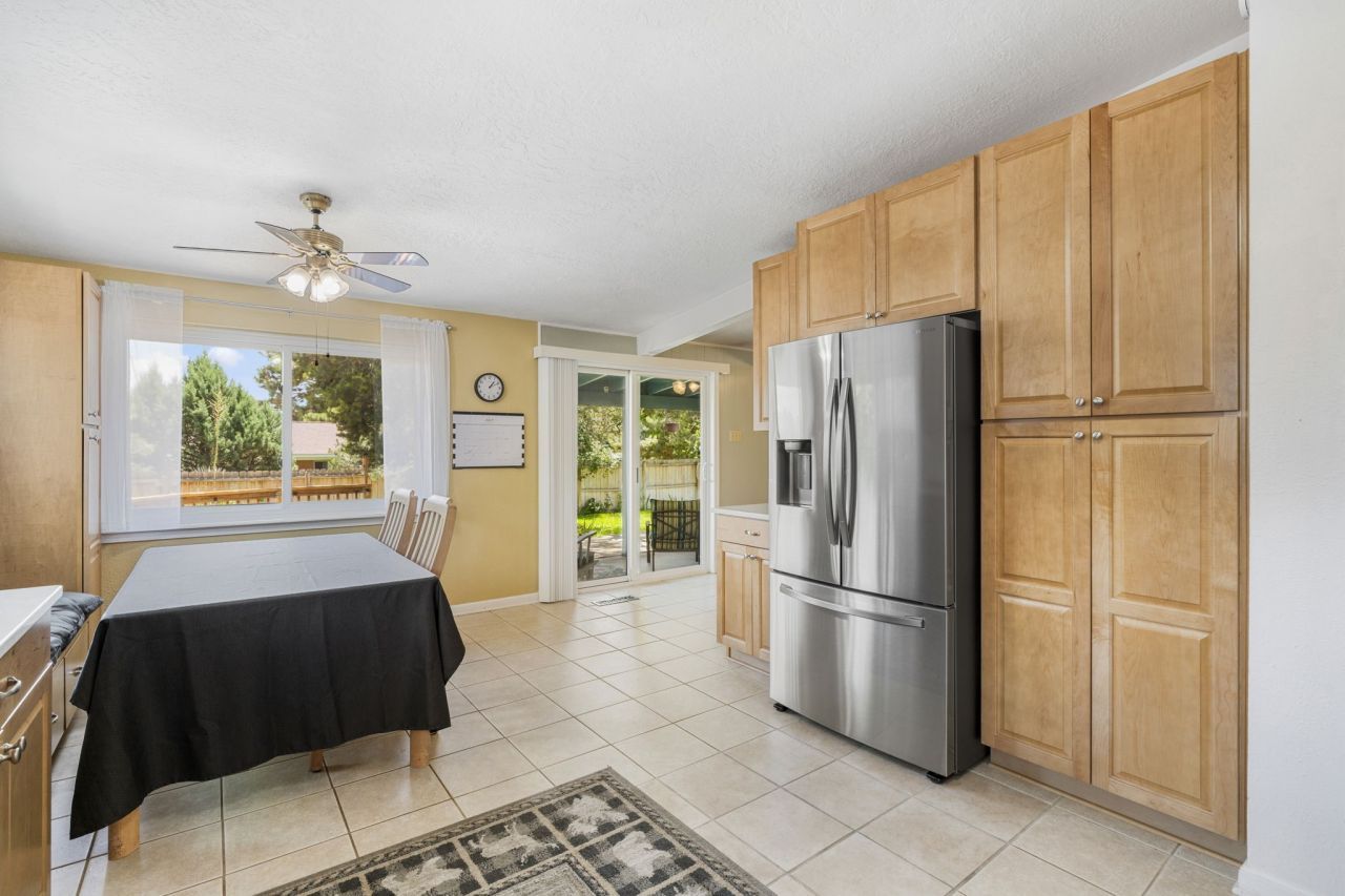 White Rock, New Mexico, 87547, United States, 4 Bedrooms Bedrooms, ,3 BathroomsBathrooms,Residential,For Sale,1906600