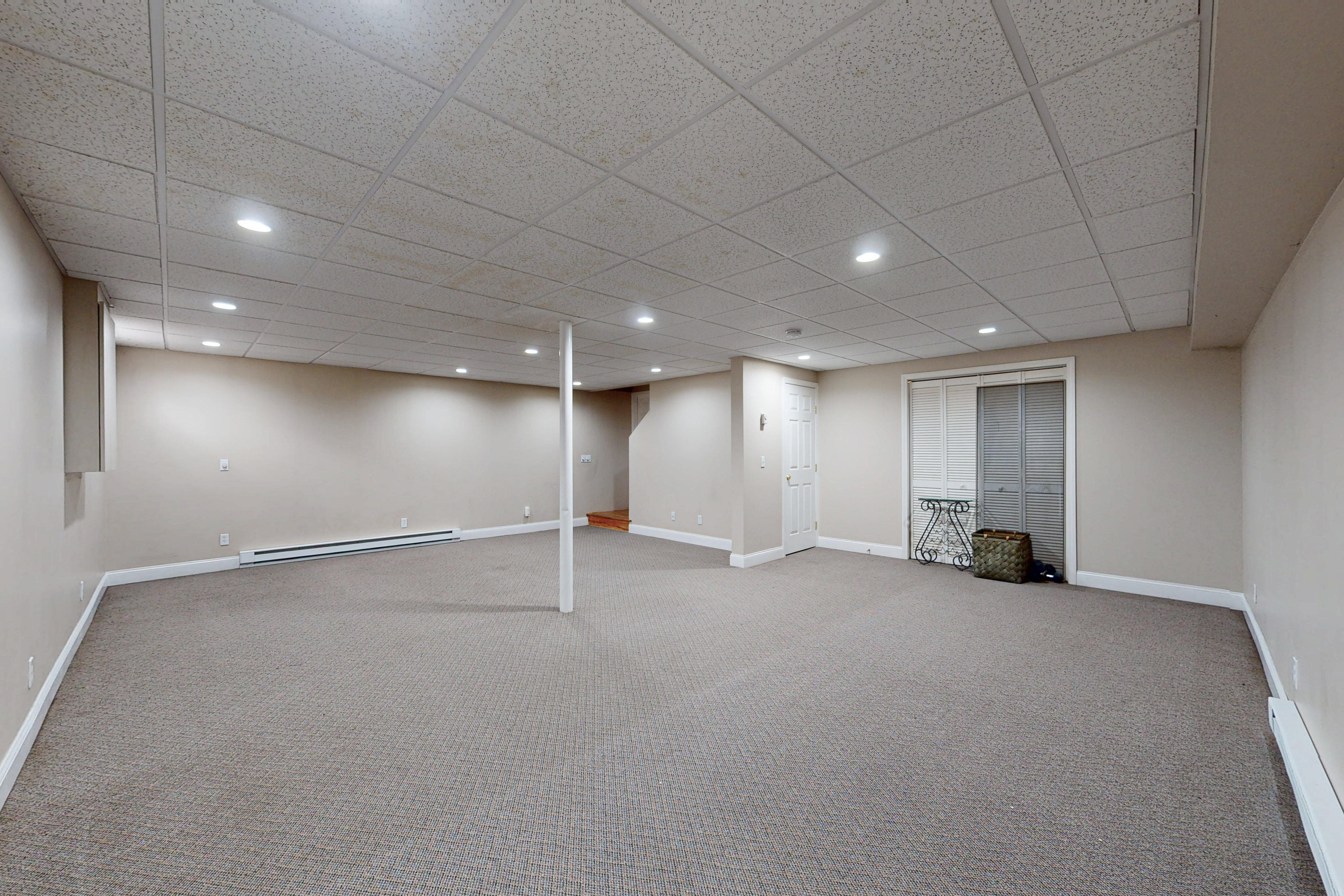  Stunning Colonial on Danbury