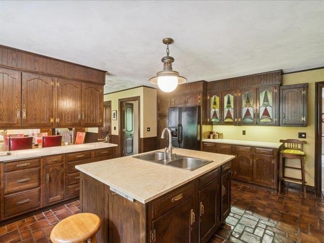 Milton, Wisconsin, 53563-0000, United States, 4 Bedrooms Bedrooms, ,5 BathroomsBathrooms,Residential,For Sale,1798296
