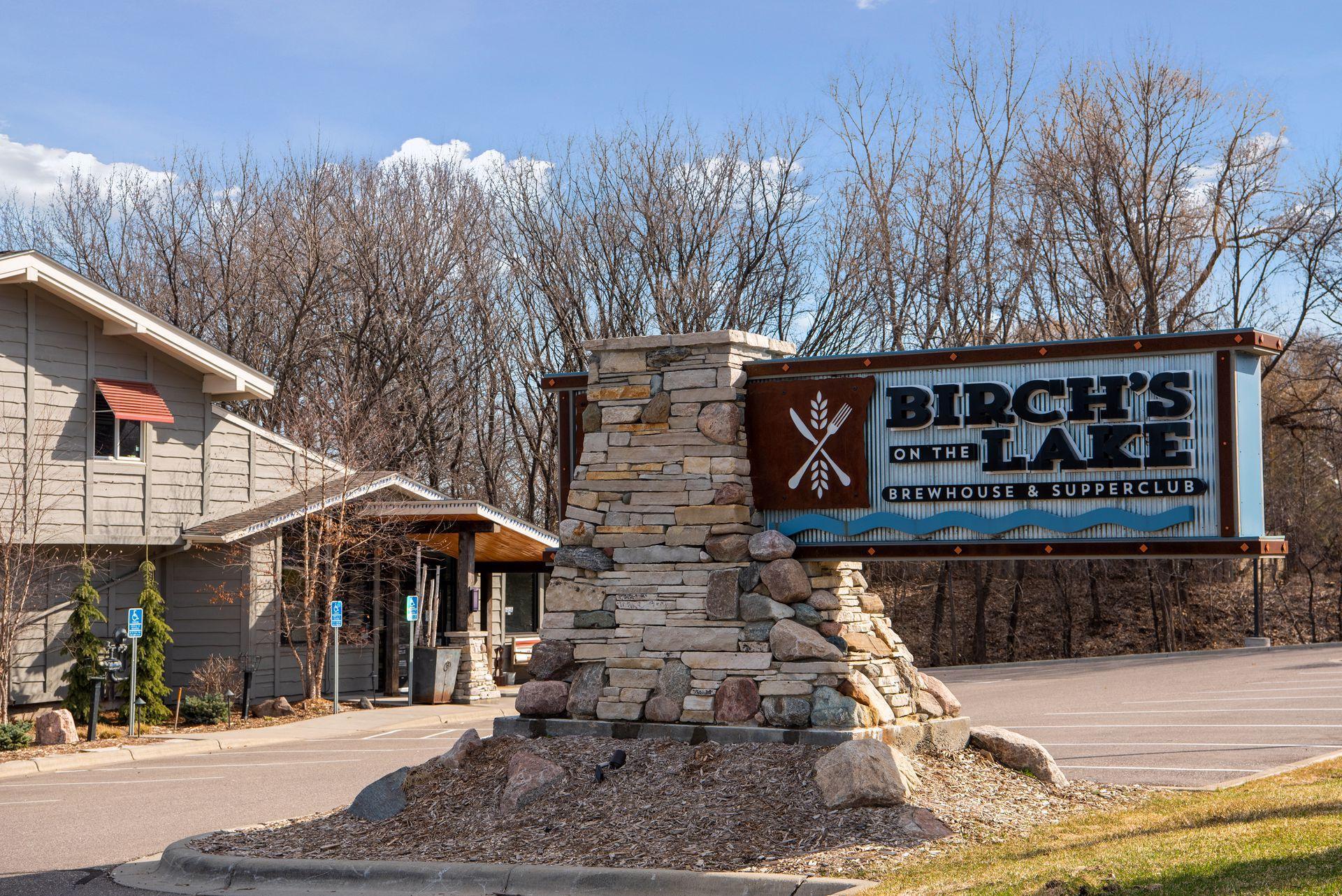 Wayzata, Minnesota, 55391, United States, 5 Bedrooms Bedrooms, ,3 BathroomsBathrooms,Residential,For Sale,1986264