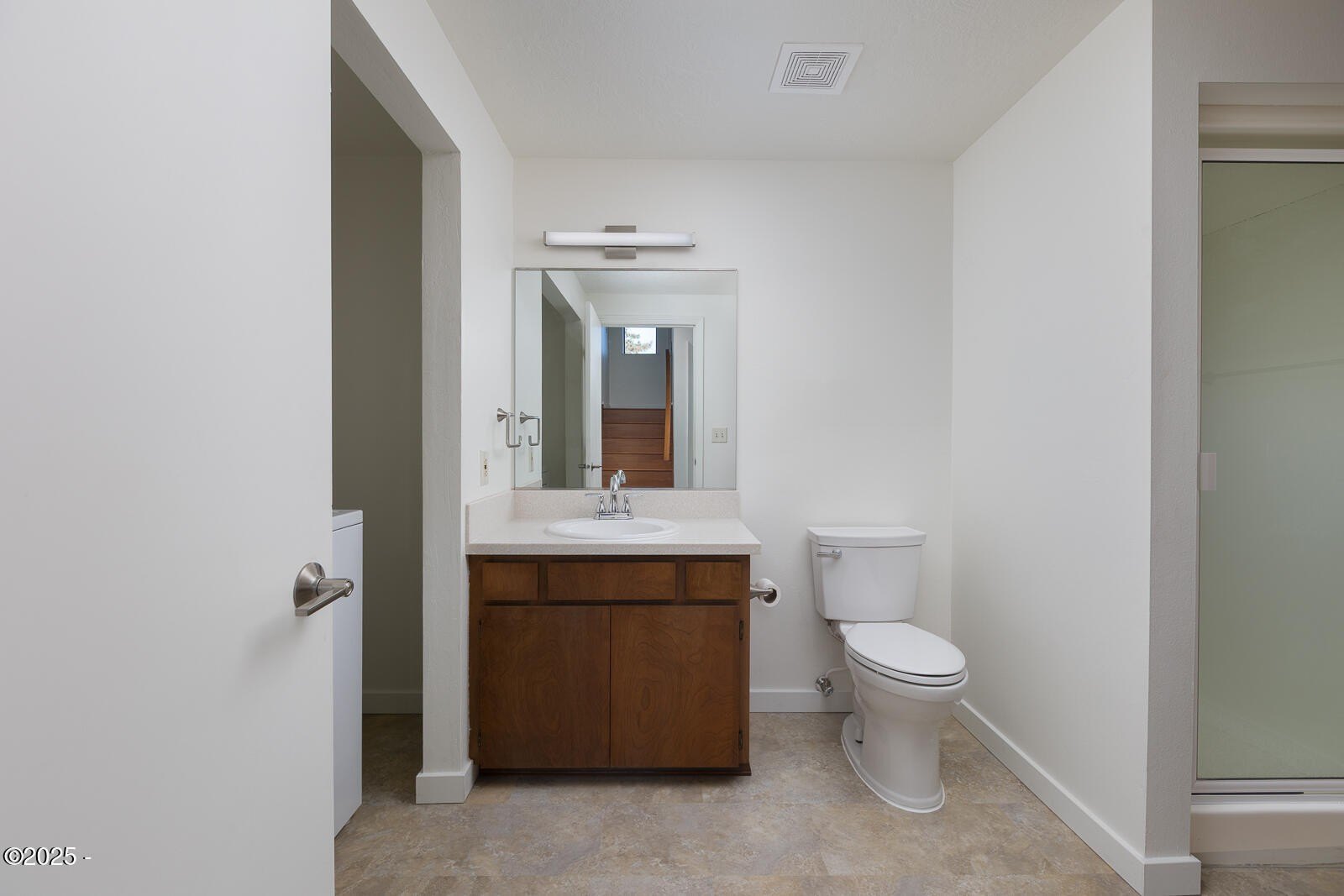 Lincoln City, Oregon, 97367, United States, 2 Bedrooms Bedrooms, ,2 BathroomsBathrooms,Residential,For Sale,1970339