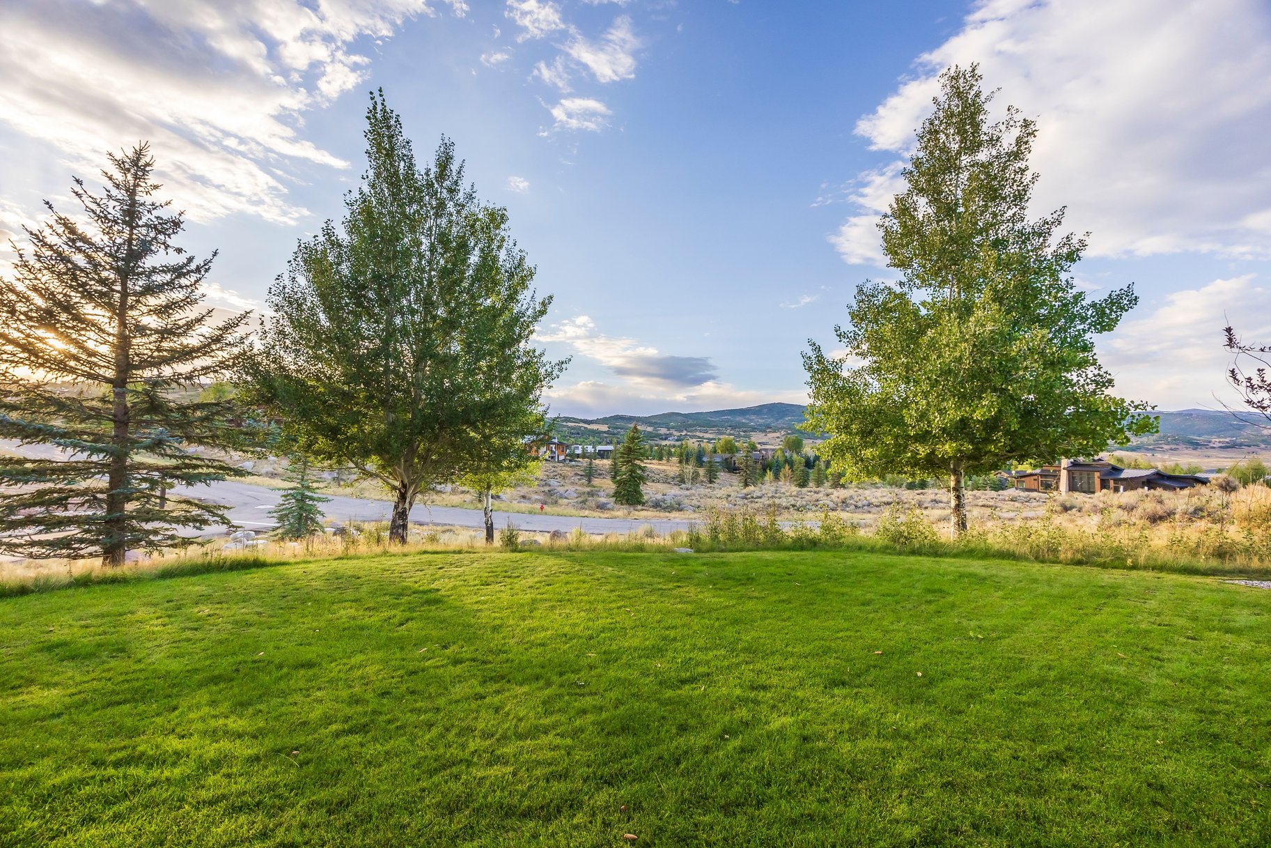  Private Park City Home with Views, Two Offices, and Six-Car Garage - 物件實景
