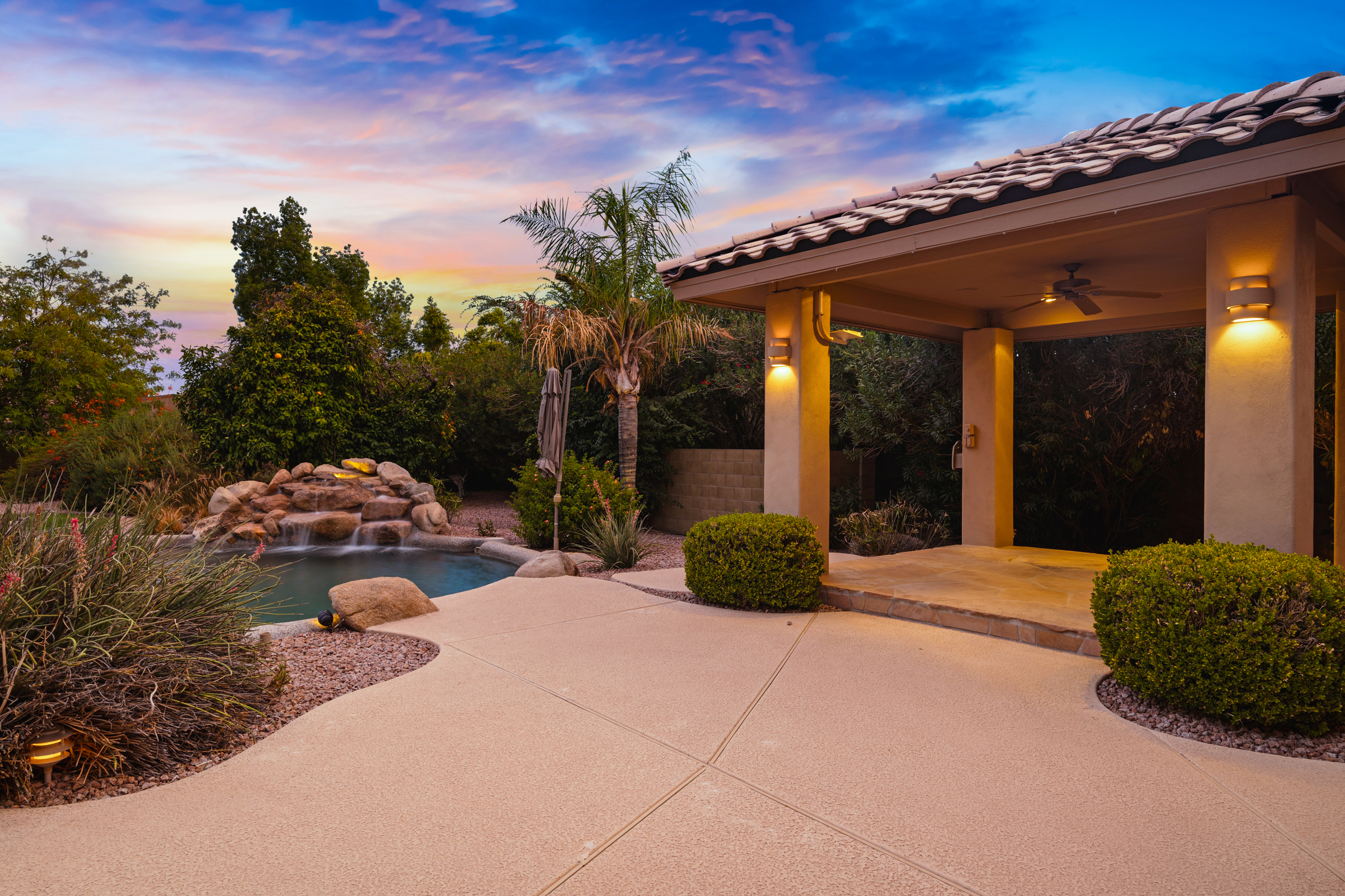Mesa, Arizona, 85205, United States, 6 Bedrooms Bedrooms, ,3 BathroomsBathrooms,Residential,For Sale,1900615