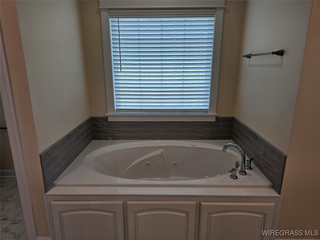 New Brockton, Alabama, 36351, United States, 4 Bedrooms Bedrooms, ,3 BathroomsBathrooms,Residential,For Sale,1979023