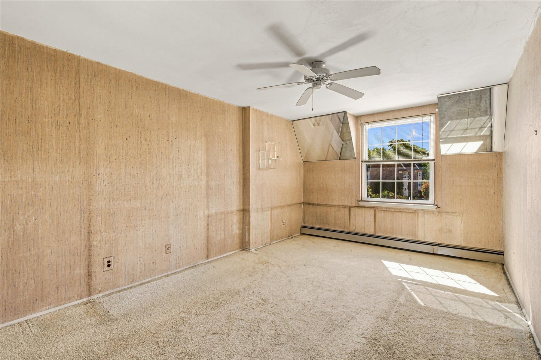  1301 Michael Court #1624, Bayside, NY, 11360 - 物件實景