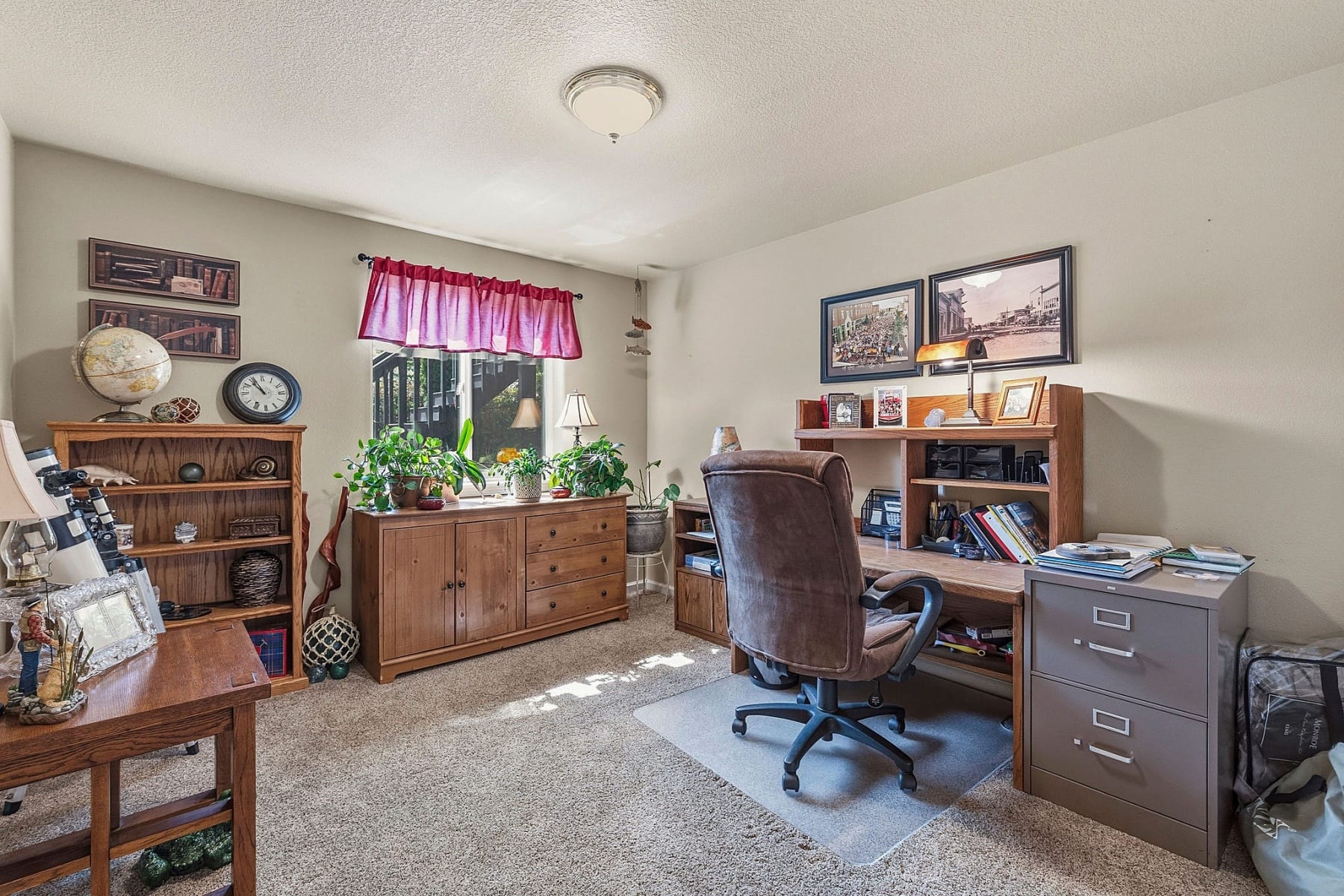  2350 SW Indian Avenue Redmond, OR 97756 - 物件實景