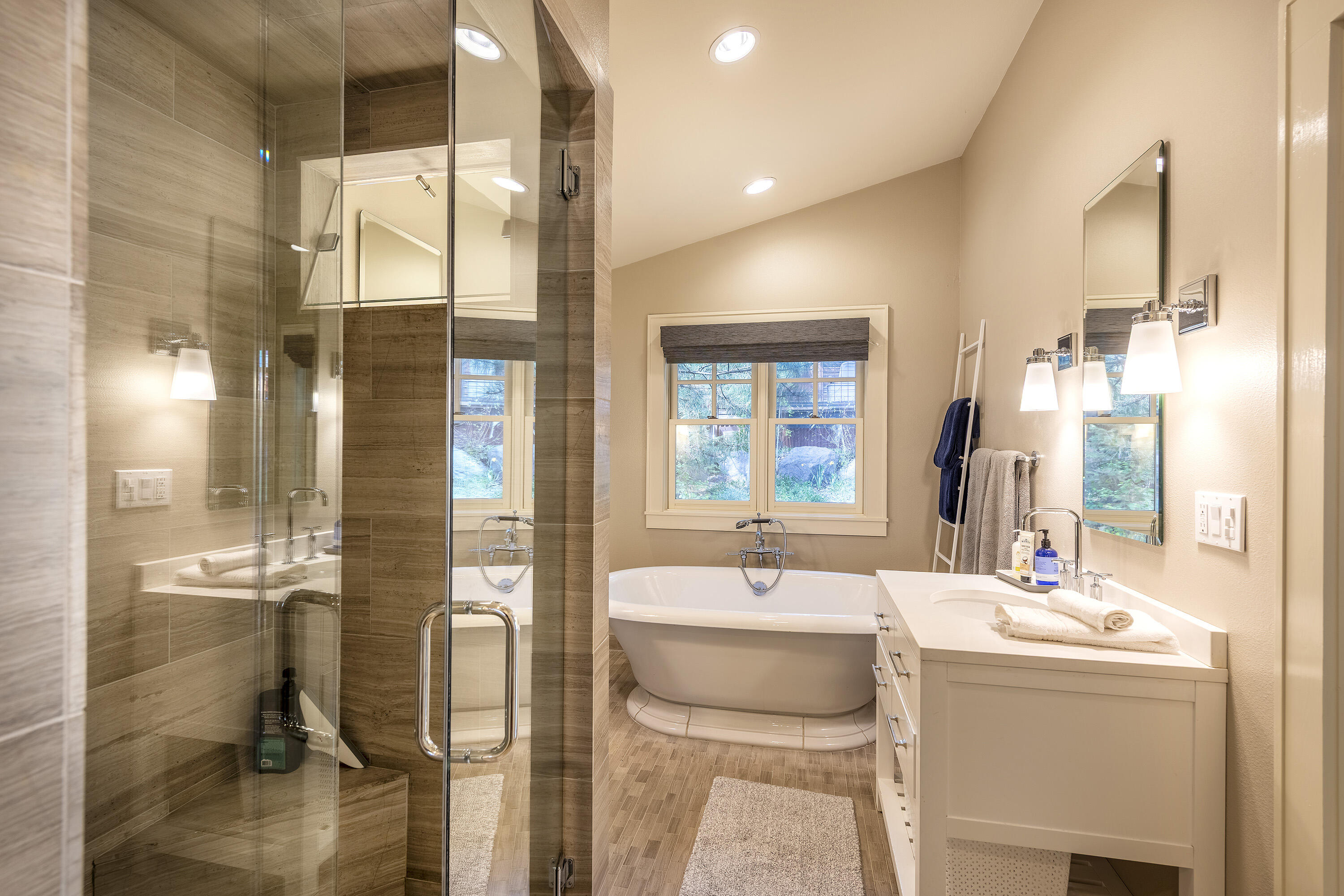 Telluride, Colorado, 81435, United States, 4 Bedrooms Bedrooms, ,4 BathroomsBathrooms,Residential,For Sale,1840388