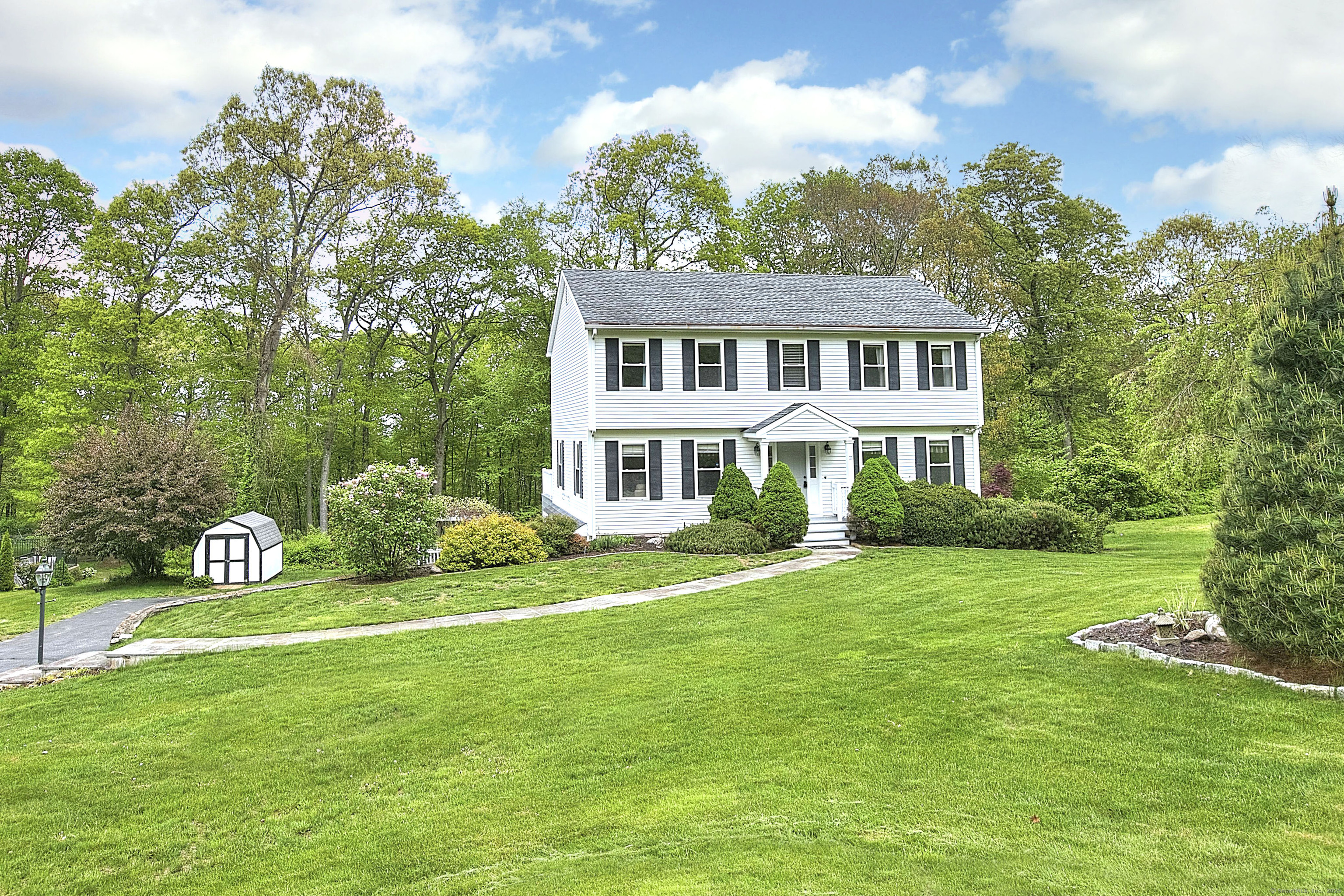 Seymour, Connecticut, 06483, United States, 4 Bedrooms Bedrooms, ,4 BathroomsBathrooms,Residential,For Sale,1820200