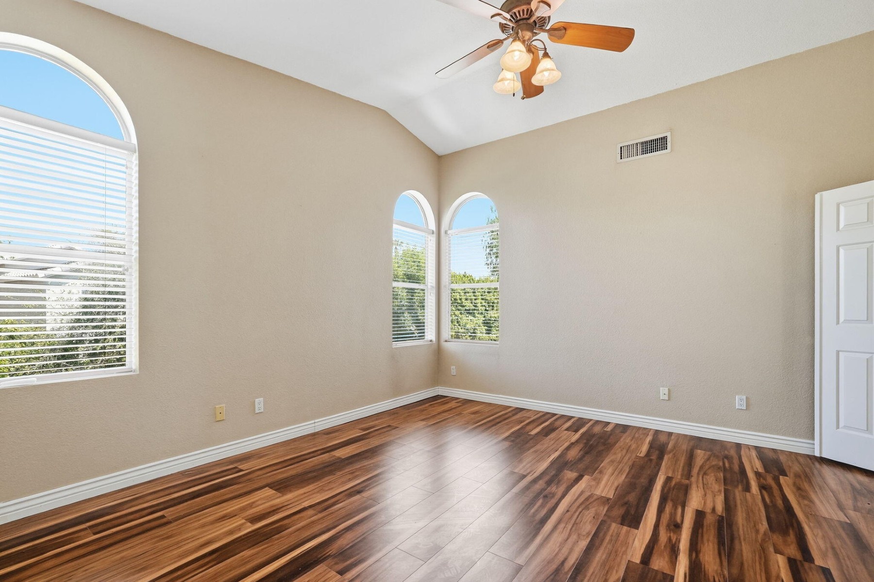  4658 E Kelly Drive¦Gilbert, AZ - 物件實景
