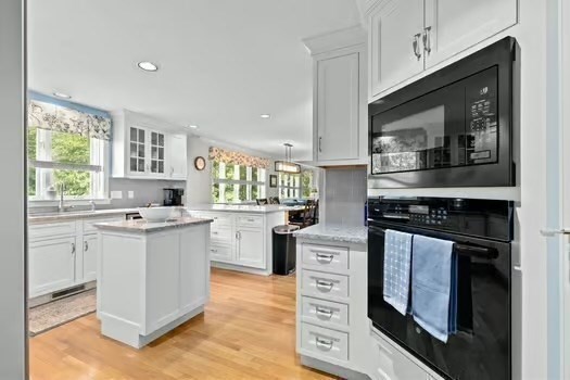 Duxbury, Massachusetts, 02232, United States, 2 Bedrooms Bedrooms, ,3 BathroomsBathrooms,Residential,For Sale,1839812