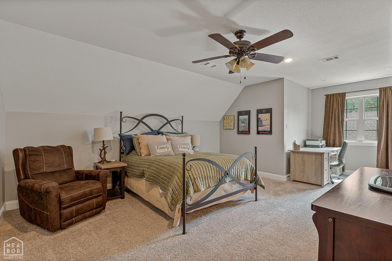 Jonesboro, Arkansas, 72404, United States, ,4 BathroomsBathrooms,Residential,For Sale,1978078