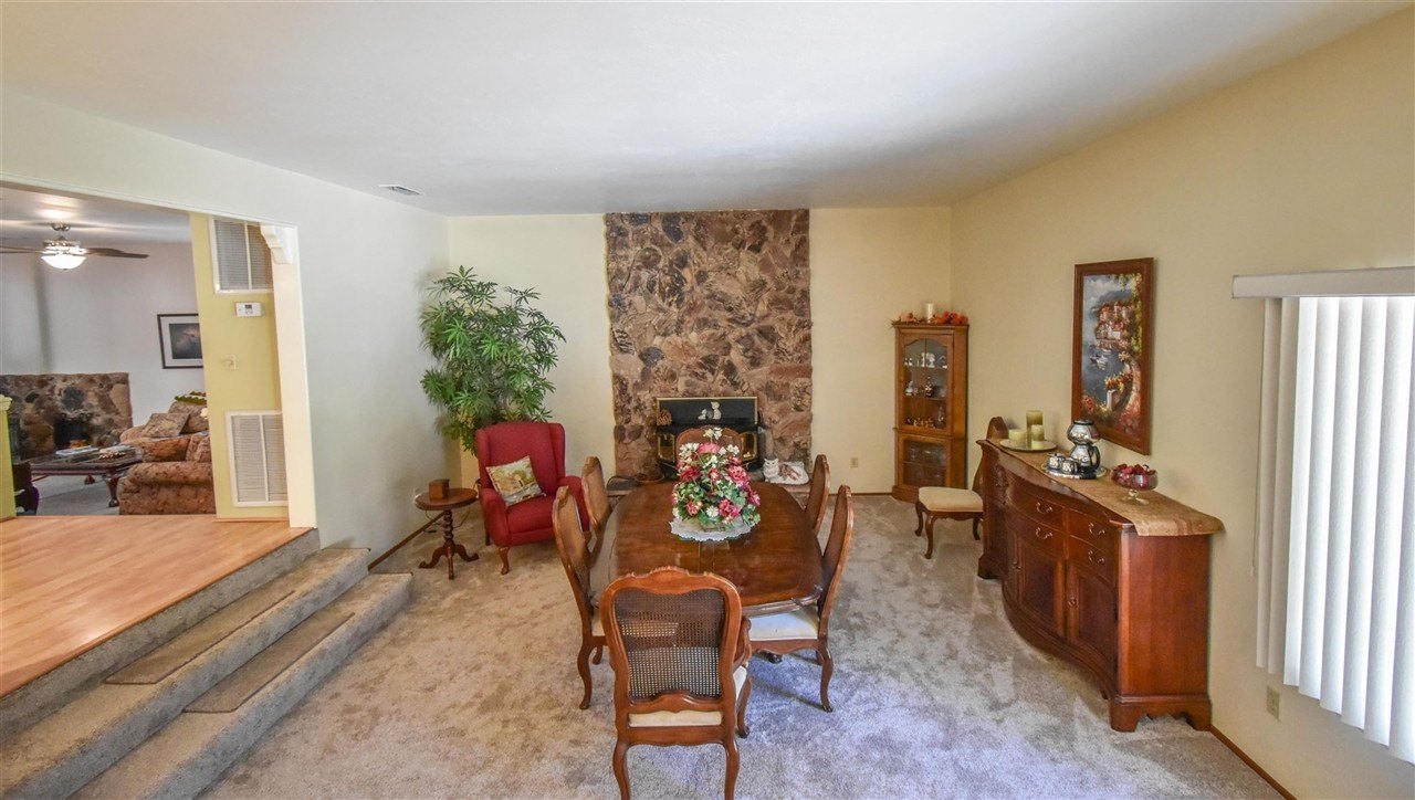 Sonora, California, 95370, United States, 4 Bedrooms Bedrooms, ,2 BathroomsBathrooms,Residential,For Sale,1686497
