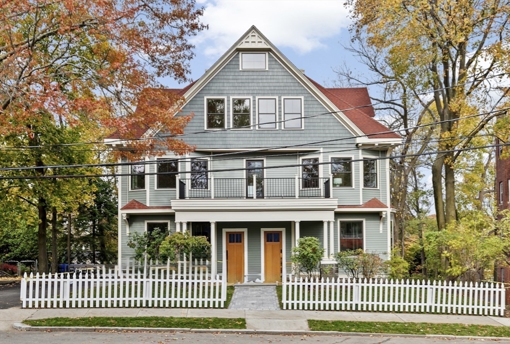 Brookline, Massachusetts, 02445, United States, 5 Bedrooms Bedrooms, ,4 BathroomsBathrooms,Residential,For Sale,1994664