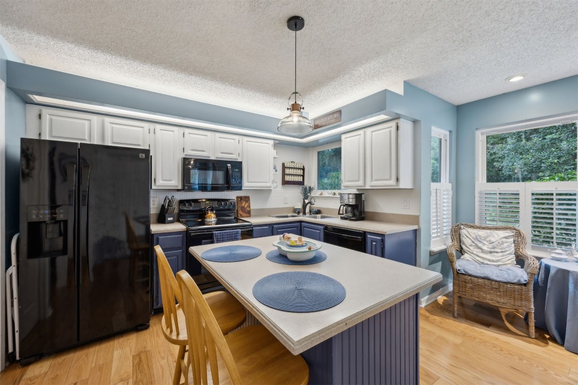 Fernandina Beach, Florida, 32034, United States, 3 Bedrooms Bedrooms, ,2 BathroomsBathrooms,Residential,For Sale,1985756