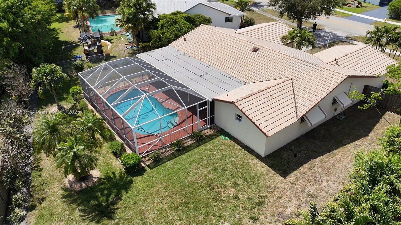 Plantation, Florida, 33324, United States, 3 Bedrooms Bedrooms, ,2 BathroomsBathrooms,Residential,For Sale,1792885