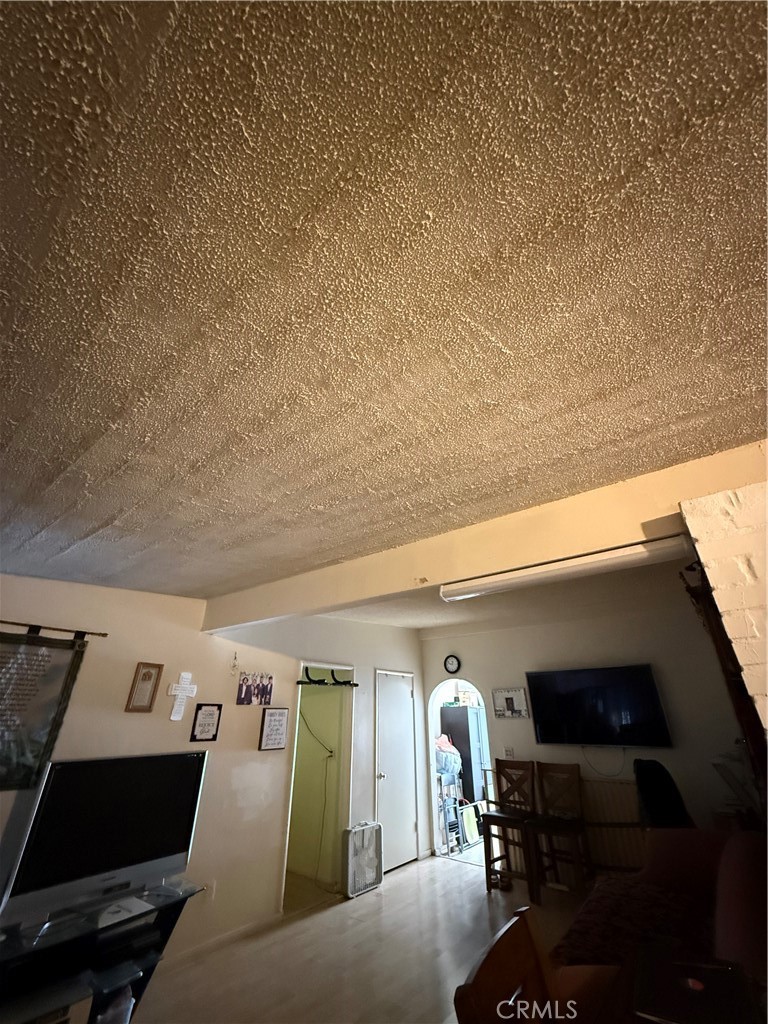 SUN VALLEY, California, 91352, United States, 4 Bedrooms Bedrooms, ,3 BathroomsBathrooms,Residential,For Sale,1837178