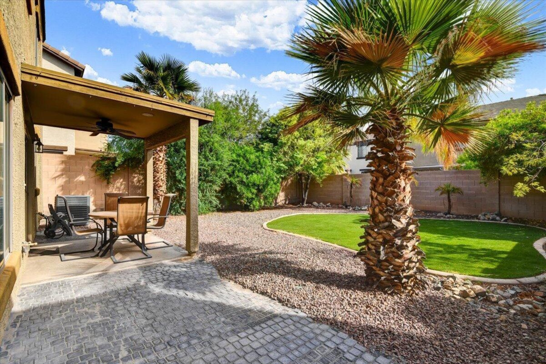 2329 W Barwick Drive¦Phoenix, AZ - 物件實景