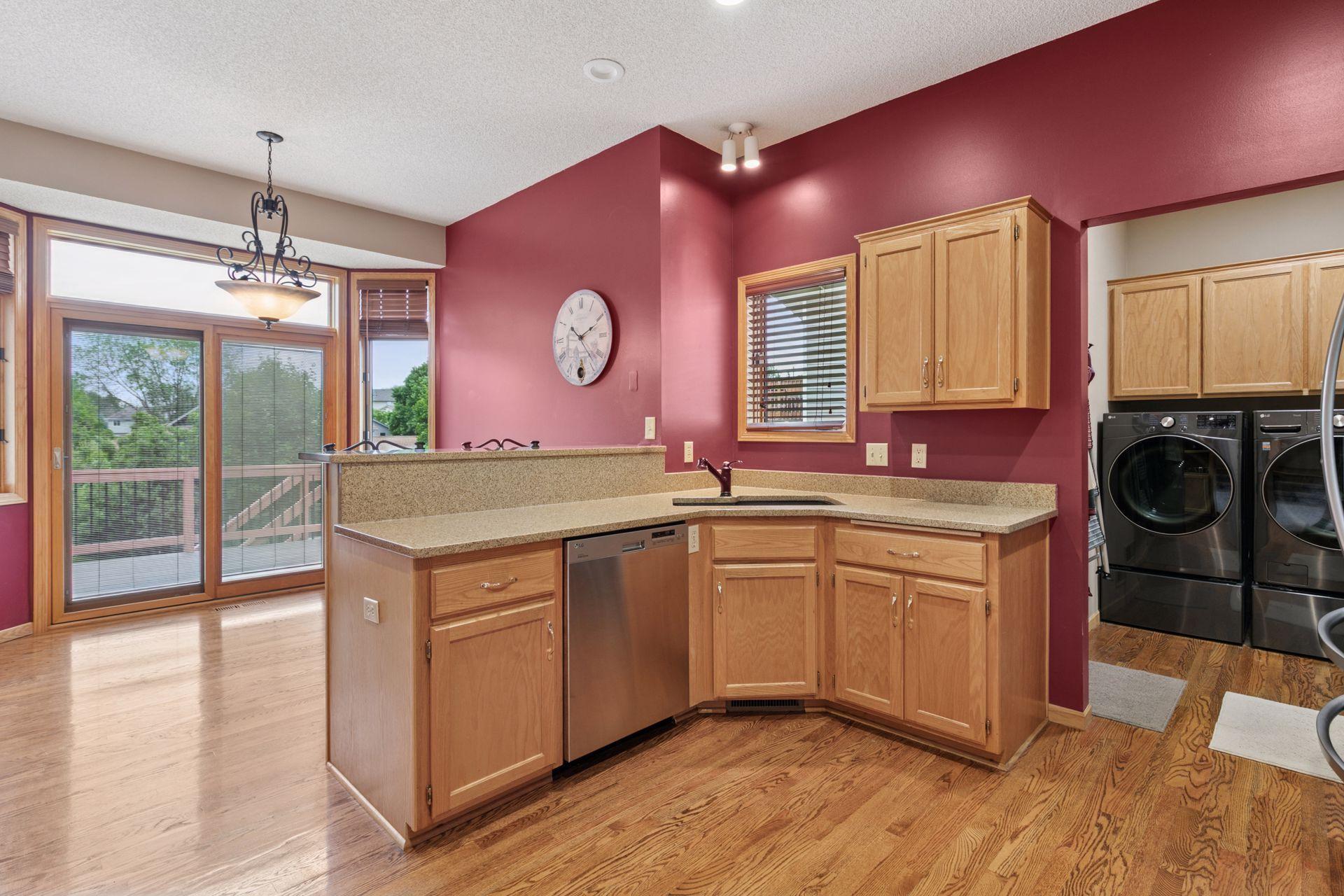 Lakeville, Minnesota, 55044, United States, 4 Bedrooms Bedrooms, ,1 BathroomBathrooms,Residential,For Sale,1867089
