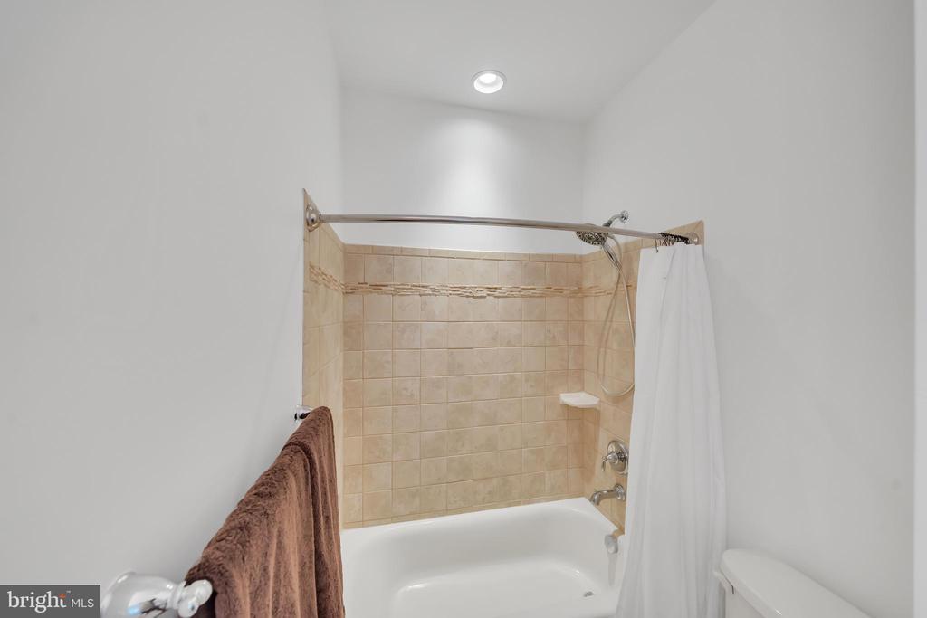 Milton, Delaware, 19968, United States, 4 Bedrooms Bedrooms, ,4 BathroomsBathrooms,Residential,For Sale,1901240