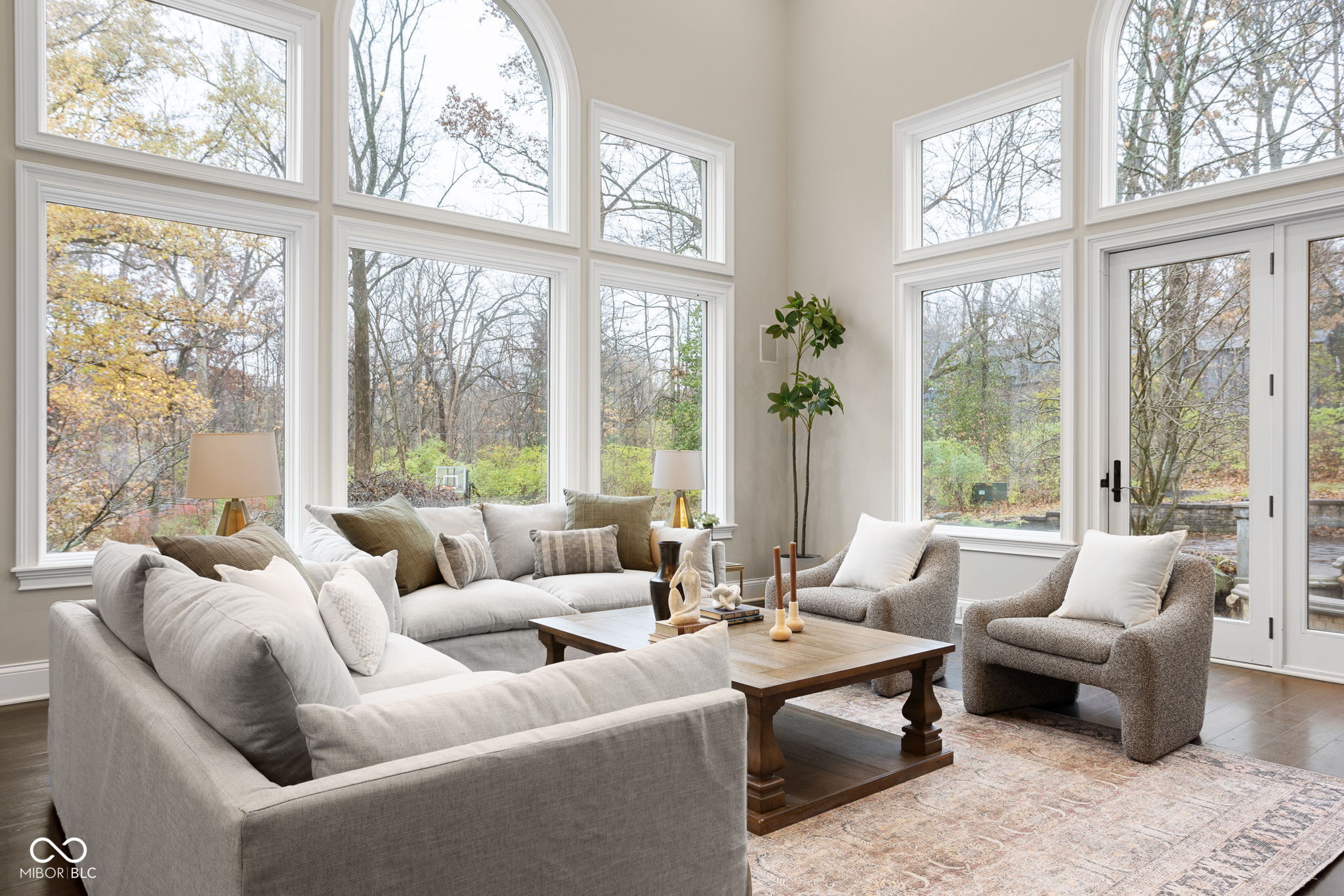 Indianapolis, Indiana, 46226, United States, 6 Bedrooms Bedrooms, ,7 BathroomsBathrooms,Residential,For Sale,1998001