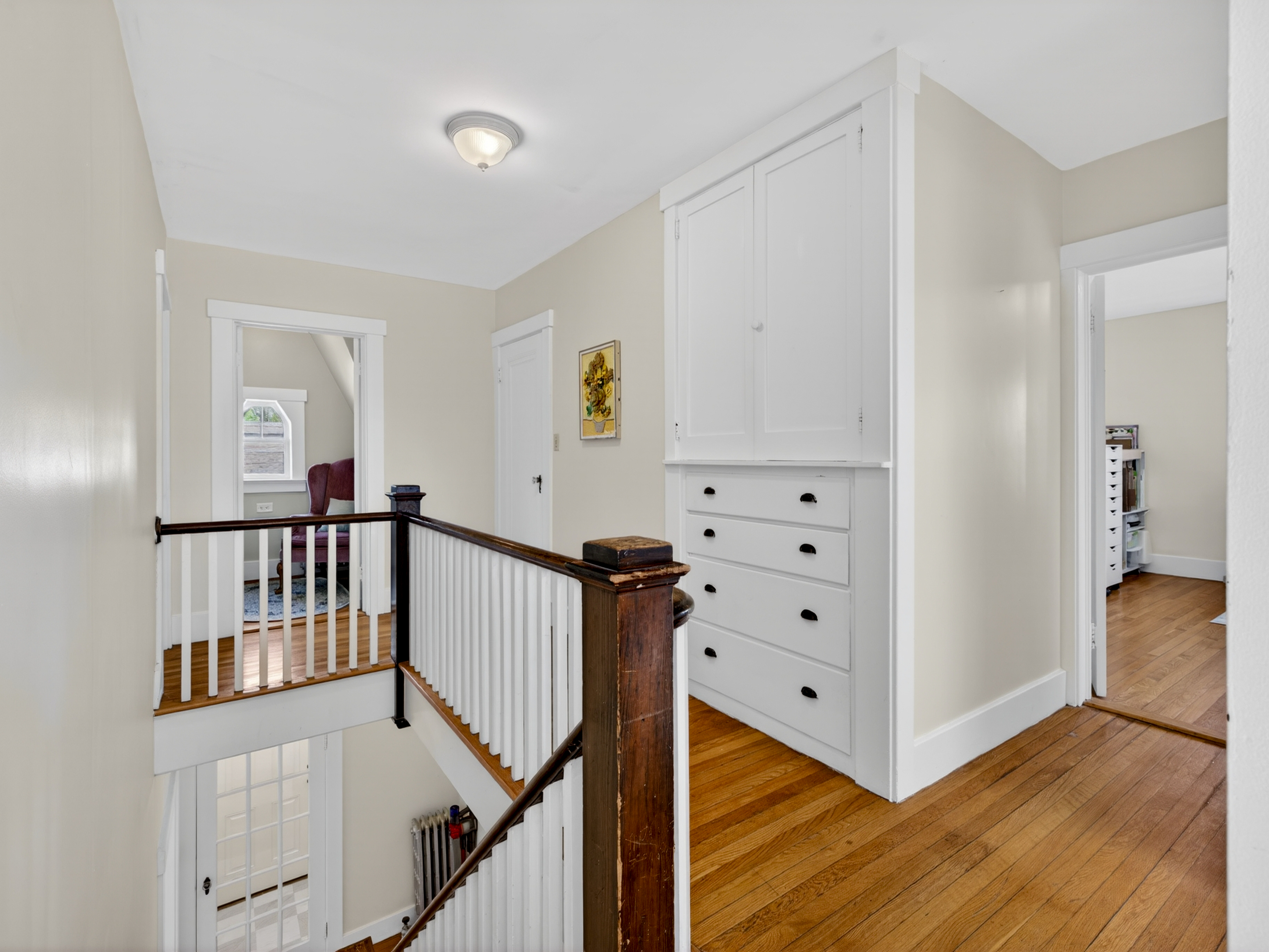  Charming 4-Bedroom Home in New London - 物件實景