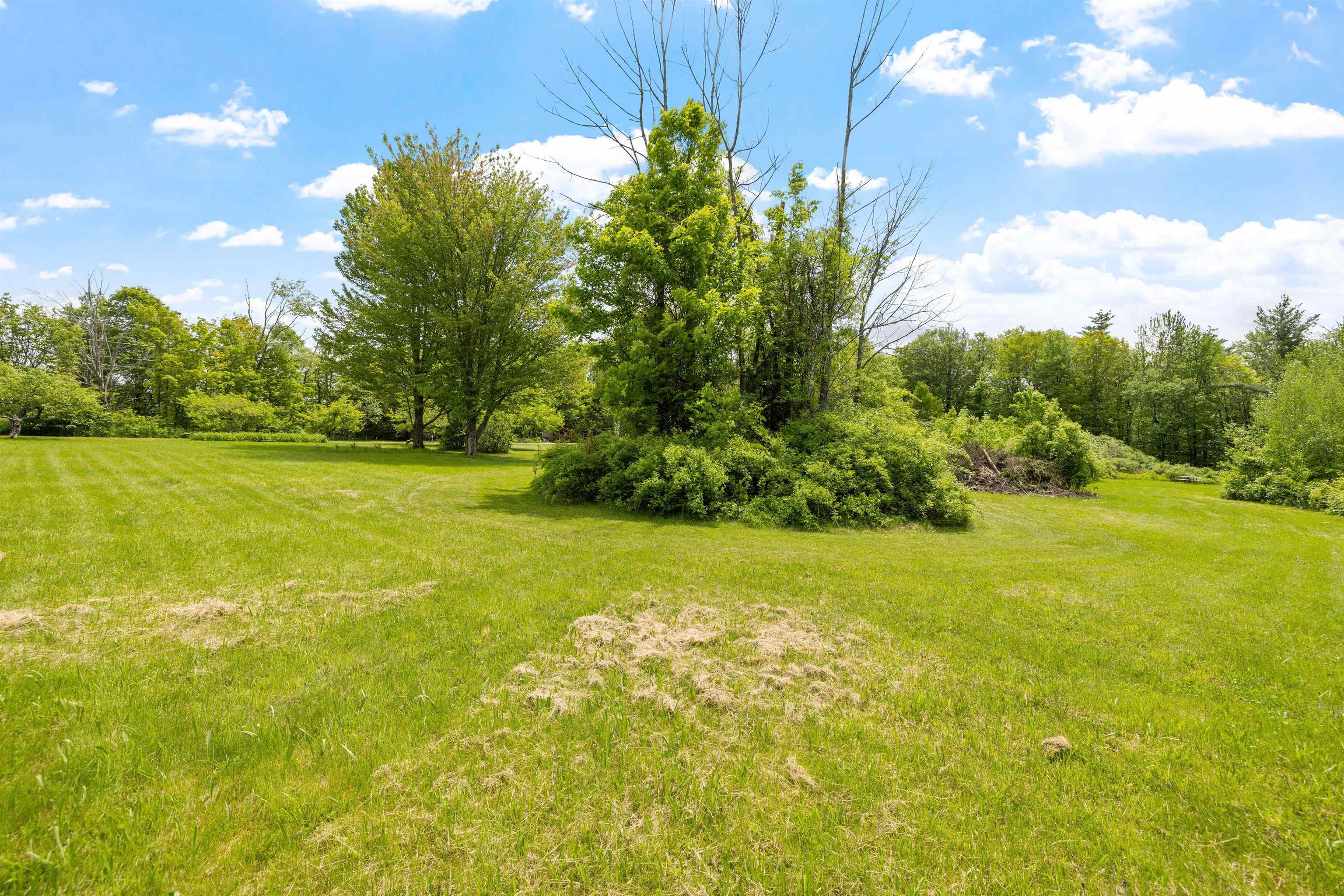 Hillsborough, New Hampshire, 03244, United States, 3 Bedrooms Bedrooms, ,2 BathroomsBathrooms,Residential,For Sale,1840284