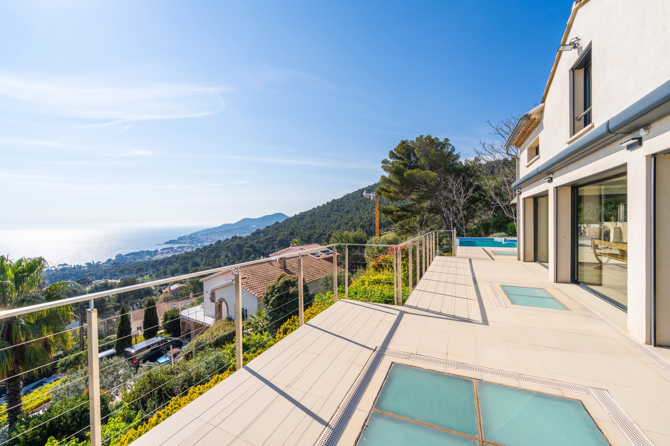  Carqueiranne – Architect-Designed Villa with Panoramic Sea View - 物件實景