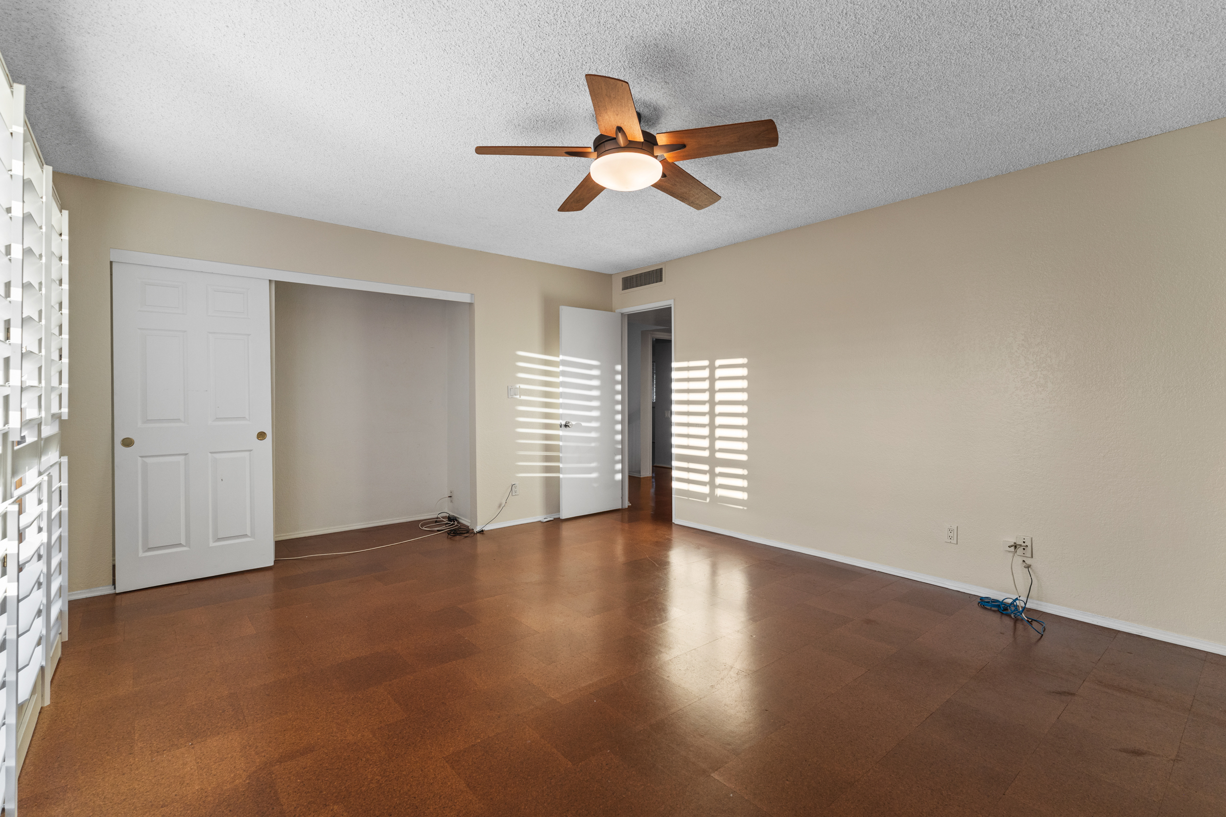 Tempe, Arizona, 85283, United States, 4 Bedrooms Bedrooms, ,3 BathroomsBathrooms,Residential,For Sale,1985738