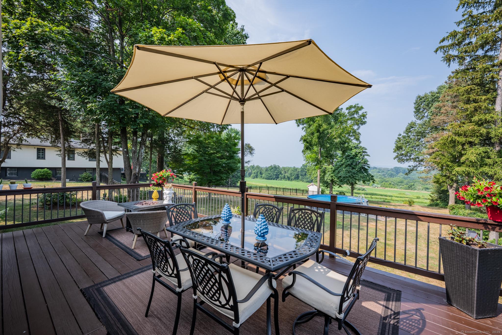 Middletown, Connecticut, 06457, United States, 4 Bedrooms Bedrooms, ,2 BathroomsBathrooms,Residential,For Sale,1920359
