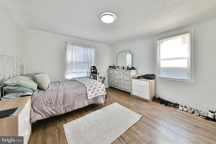 Philadelphia, Pennsylvania, 19111, United States, 4 Bedrooms Bedrooms, ,2 BathroomsBathrooms,Residential,For Sale,1976665