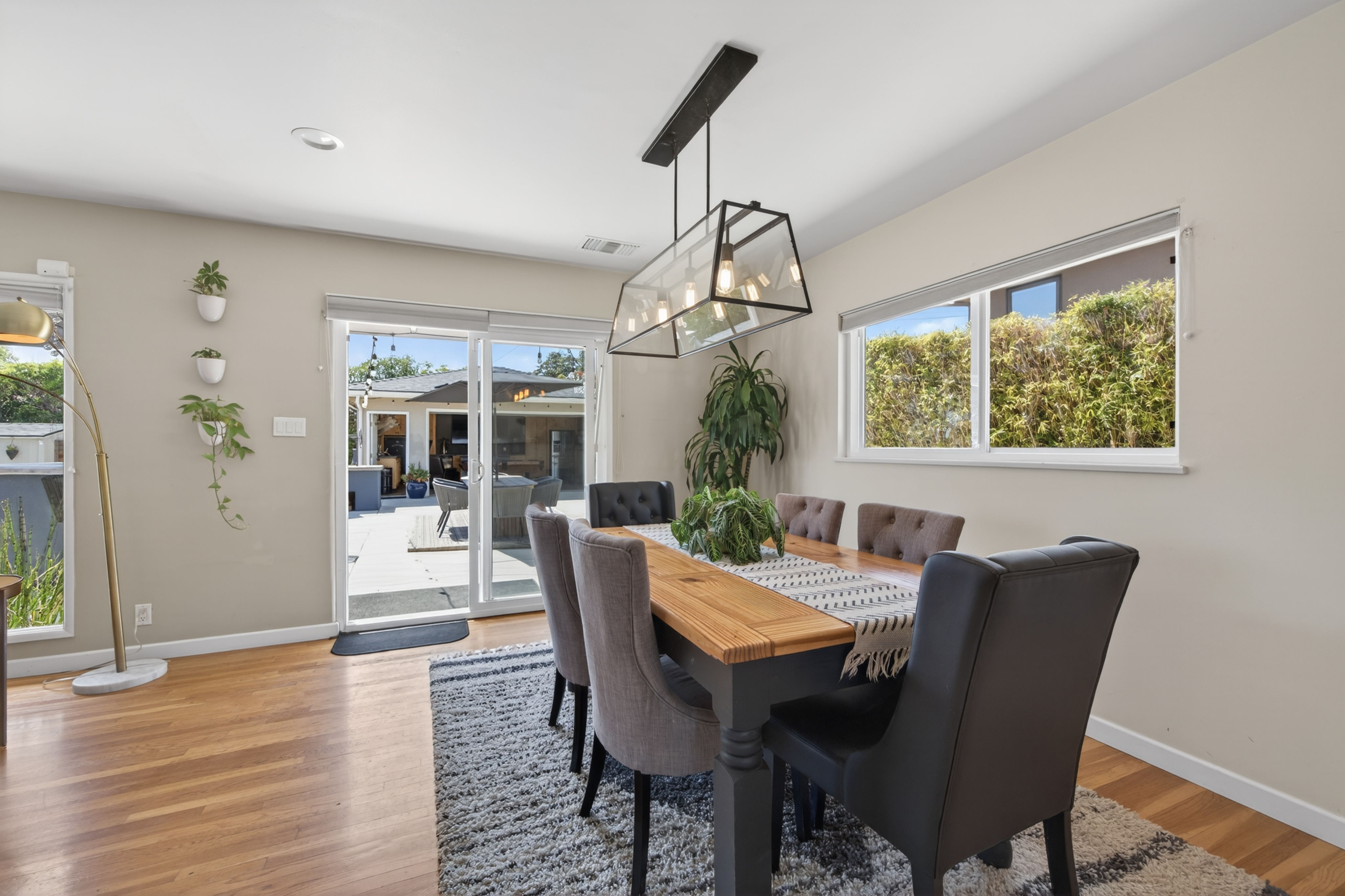  373 Dorothy Avenue, Ventura, CA 93003 - 物件實景