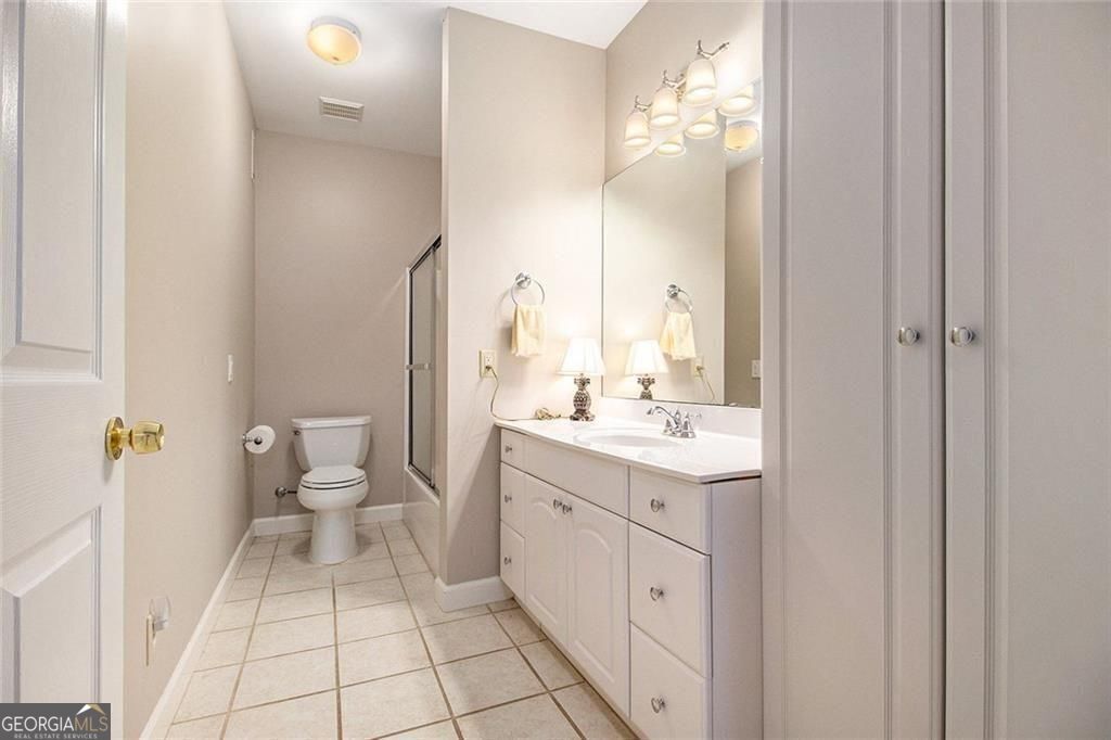 Cumming, Georgia, 30041, United States, 4 Bedrooms Bedrooms, ,4 BathroomsBathrooms,Residential,For Sale,1929935