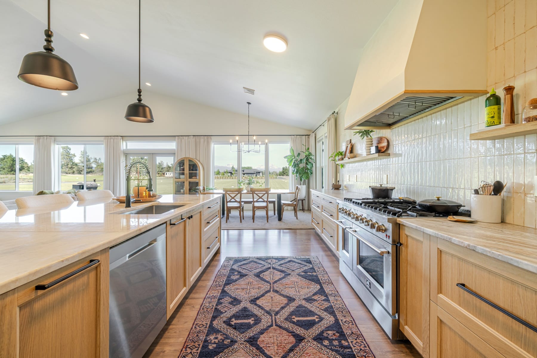  64794 Hunnell Road Bend, OR 97703 - 物件實景
