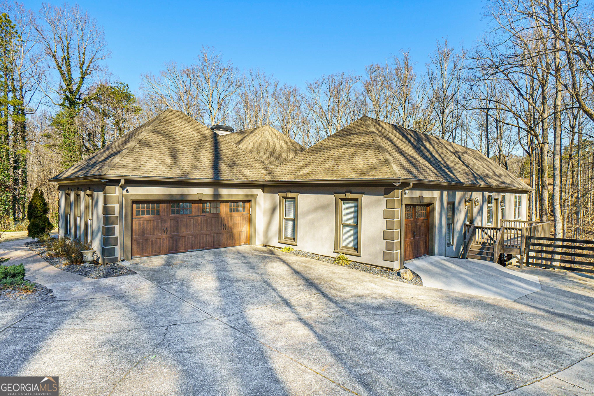 Canton, Georgia, 30115, United States, 8 Bedrooms Bedrooms, ,7 BathroomsBathrooms,Residential,For Sale,1858976