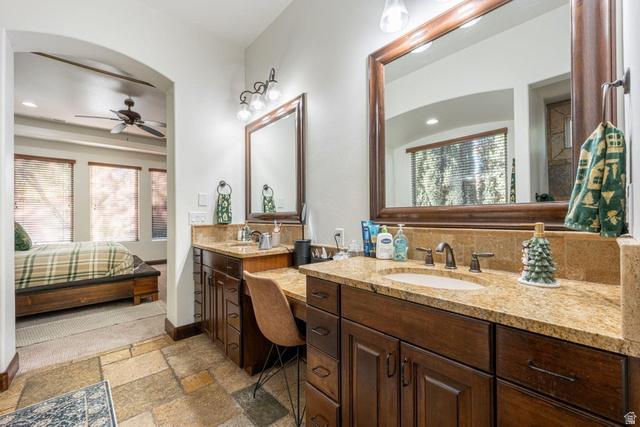 St. George, Utah, 84790, United States, 5 Bedrooms Bedrooms, ,4 BathroomsBathrooms,Residential,For Sale,2005572