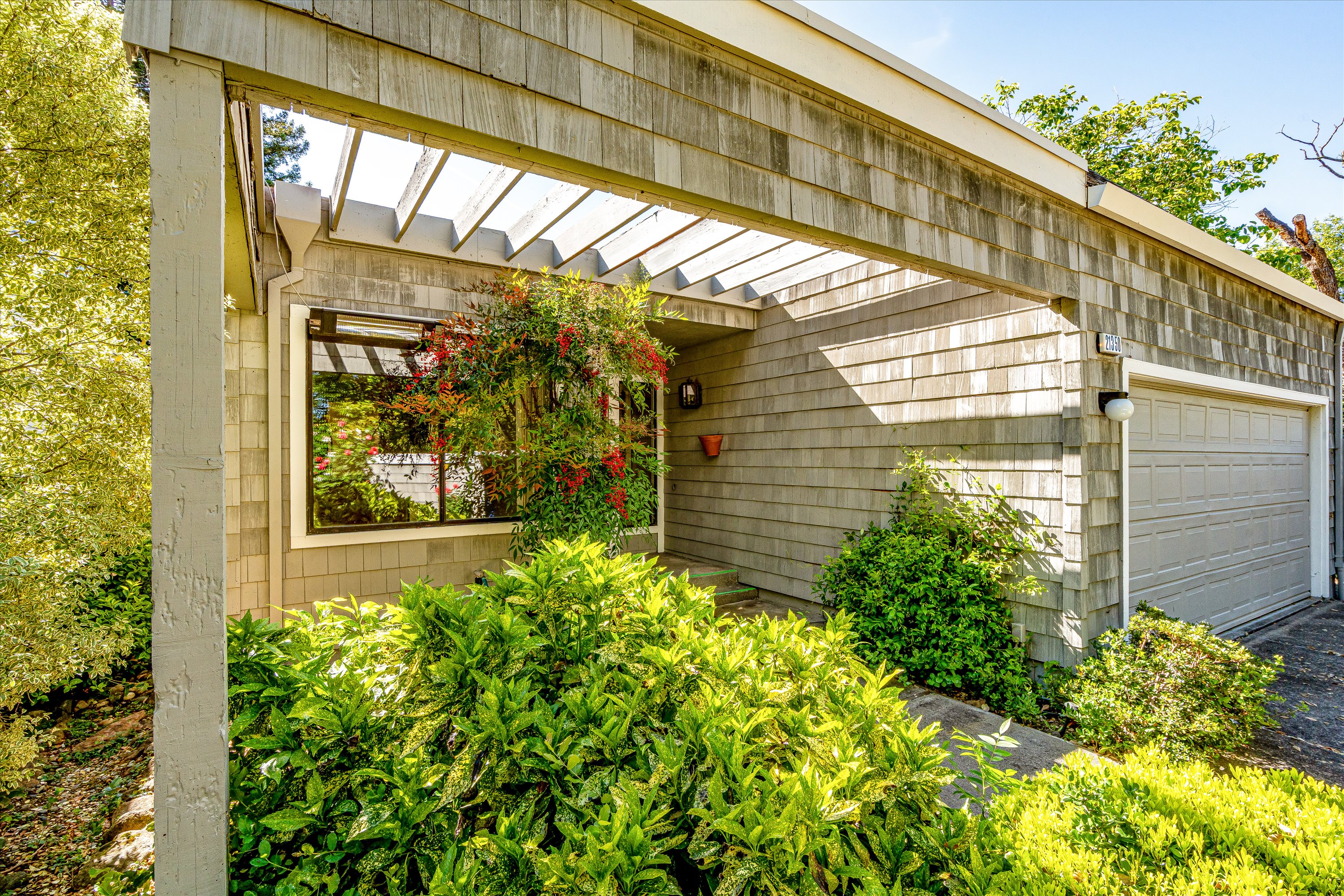  21350 Via Colombard - 物件實景