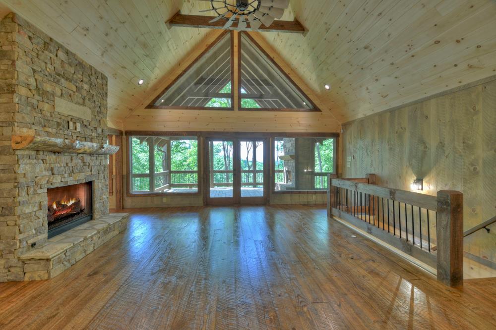Mineral Bluff, Georgia, 30559, United States, 4 Bedrooms Bedrooms, ,4 BathroomsBathrooms,Residential,For Sale,1871299