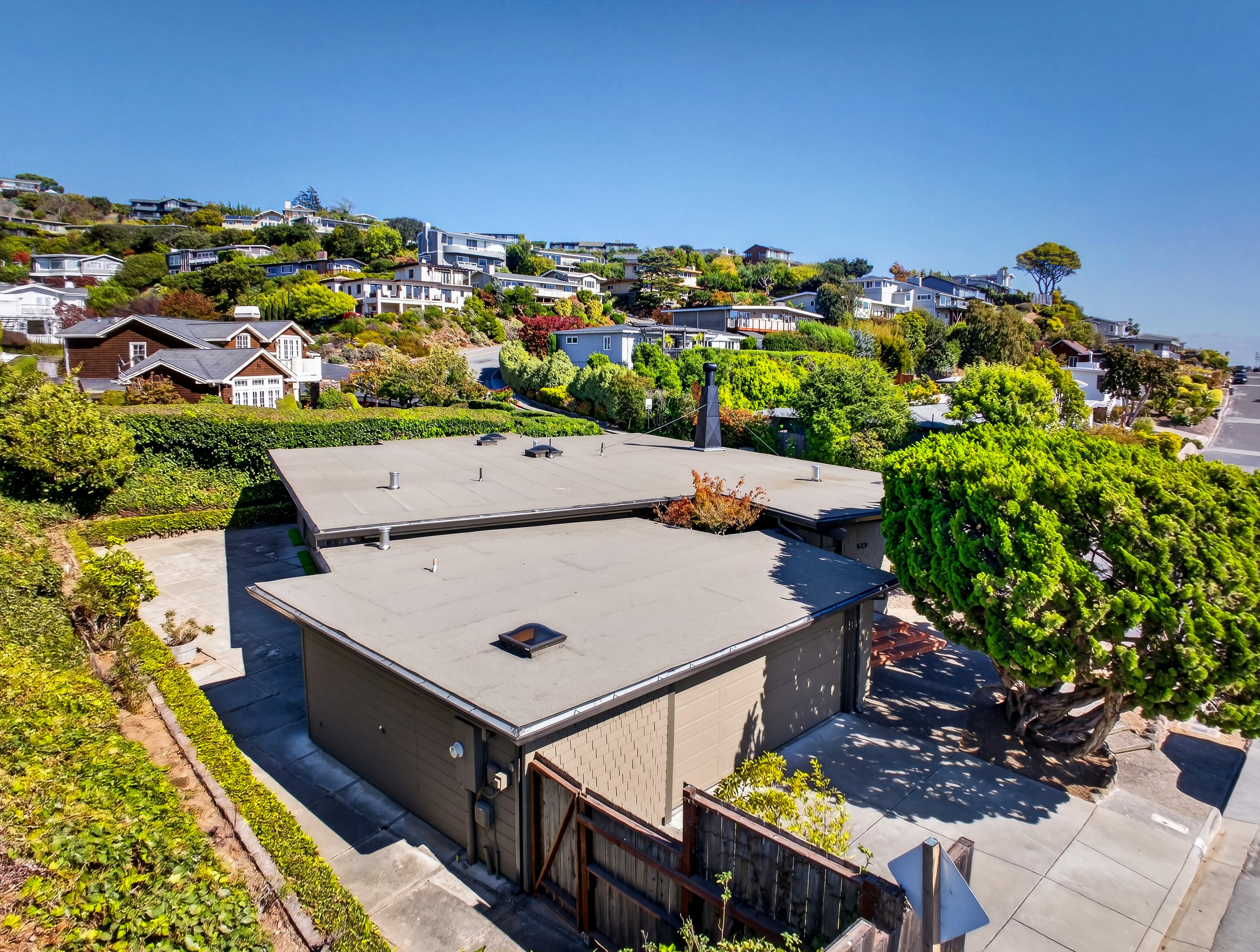  Mid-Century Character. Bay Views. A Rare Tiburon Opportunity - 物件實景