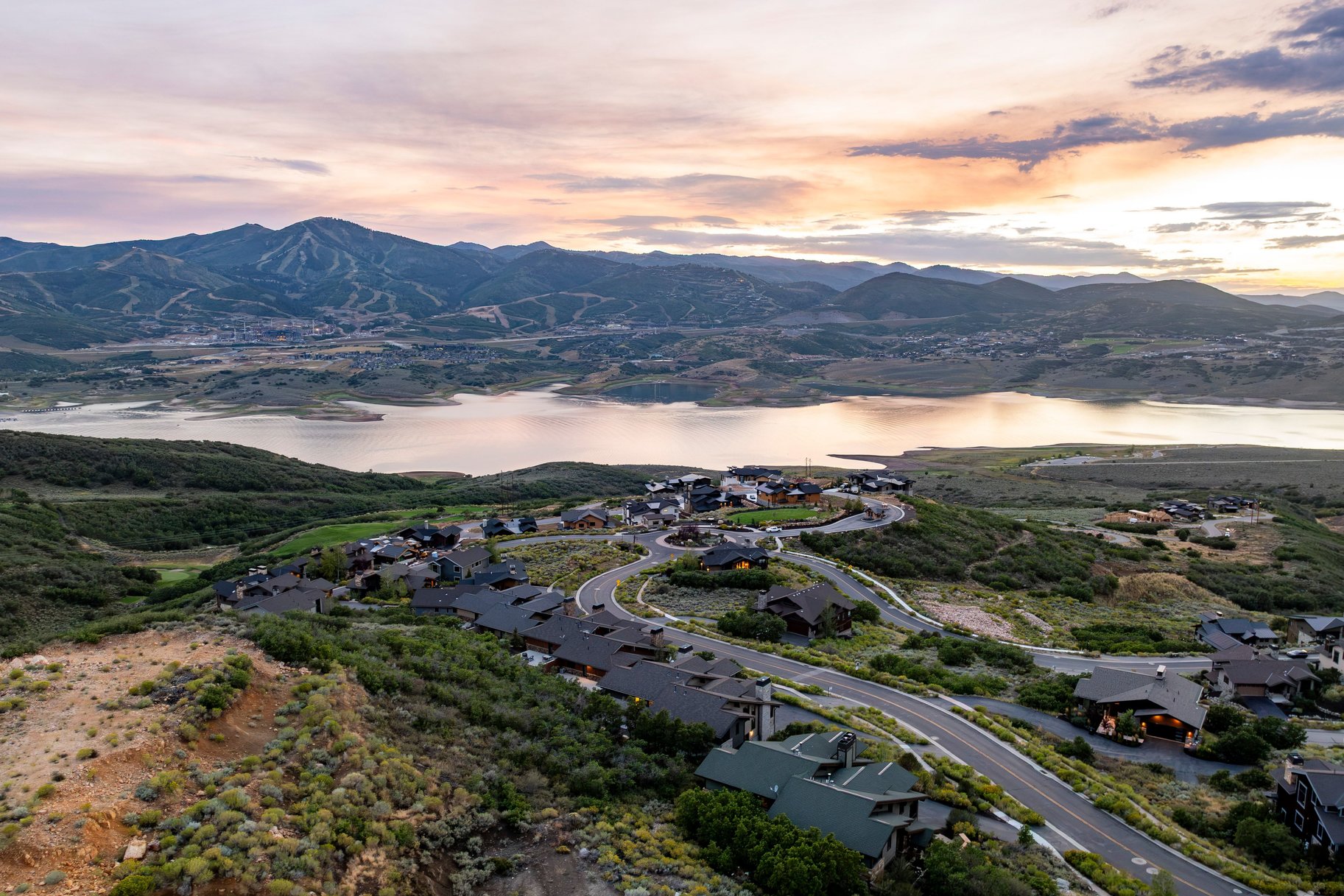  Contemporary Mountain Living with Panoramic Jordanelle & Deer Valley Views - 物件實景